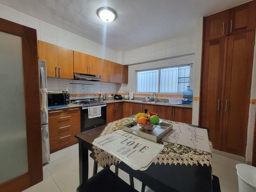 Alquilo Apartamento Amueblado De 2 Habitaciones En Piantini