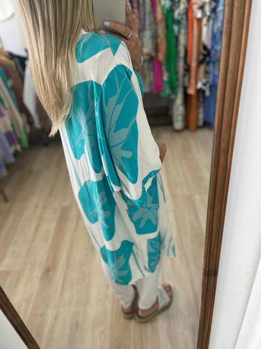 Imagen 2 de 9 de Kimono Estampado Mujer The Big Shop