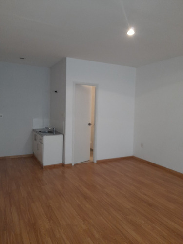 Vendo Casa Tipo Monoambiente Reciclado En La Blanqueada