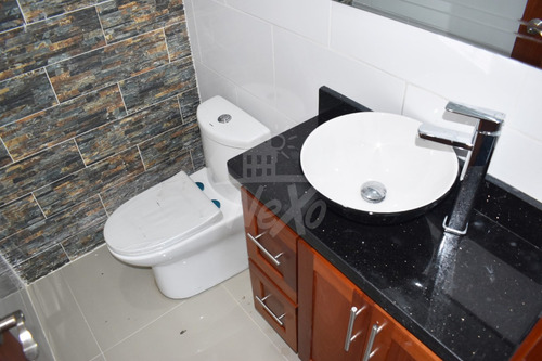 Imagen 25 de 30 de Casa Con Excelente Terminación En Urb. Llanos De Las Charcas, Santiago (jpc-222)