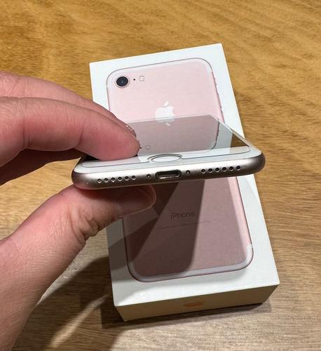 Apple iPhone 7 - 128gb - Rosé - Impecável (Usado)