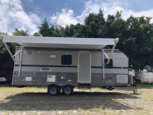 Imagen 2 de 15 de Motor Home Trailewr Home 2019 Shasta 23 Pies Casa Rodante Ac