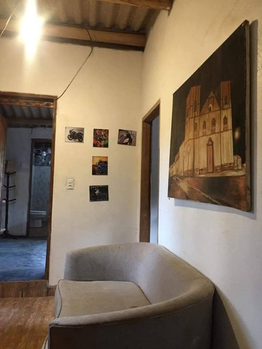 Chácara Com Casa De 2 Quartos E 2 Banheiros