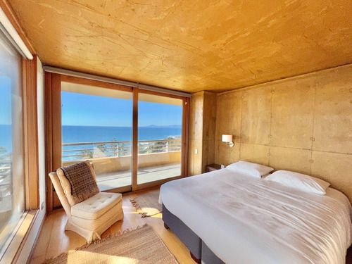 Excelente Casa En Venta Con Vistas Impresionantes, Zapallar