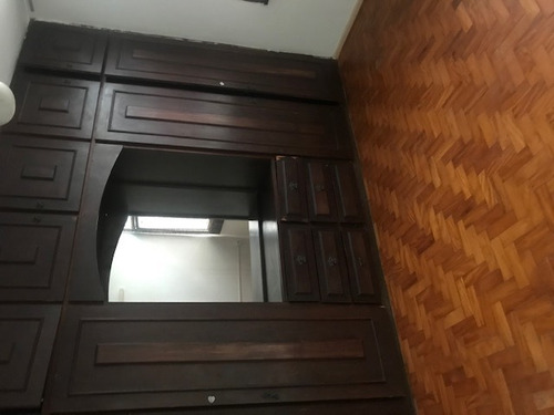 Imagem 4 de 14 de Apartamento 3/4, Terceiro Andar, Escada, Conservado