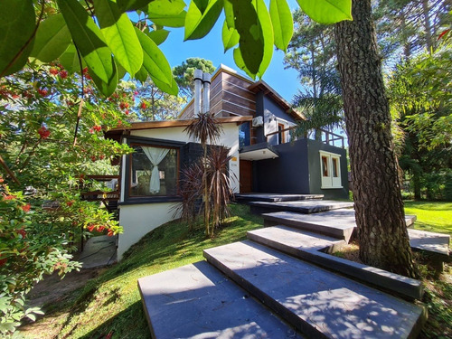 Imagen 3 de 22 de Vendo Casa En Carilo Acepto Permutas Y Escucho Propuestas