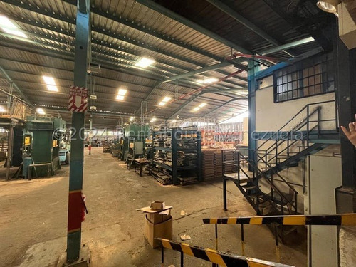Empresa Para Fabricar Cocinas Con 4 Galpones. Cap. 1000 Ncocinas Por Dia.en Venta Zona Industial Valencia Carabobo Leida Falcon Lf24-28924