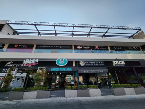 Local Comercial En Renta En P.b. En Plaza Vía Lomas - Lomas De Angelópolis