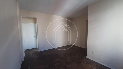 Apartamento - Ref: 841737