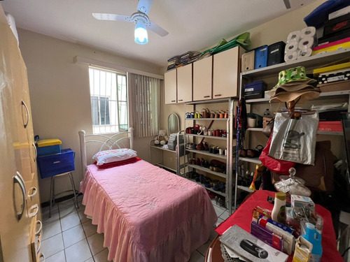 Direto C/ Proprietário - Apt 2qts, 2wc, Varanda, Frente - Jd. Da Penha