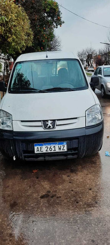 Imagen 2 de 11 de Peugeot Partner Furgon Confort Line