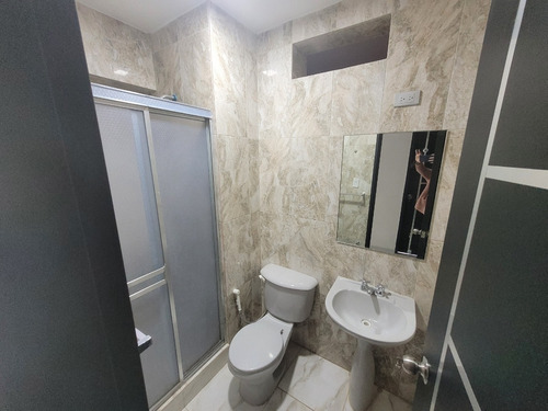 Imagen 14 de 19 de Apartamento En Venta En Urb El Centro Av Bermudez 04121994409