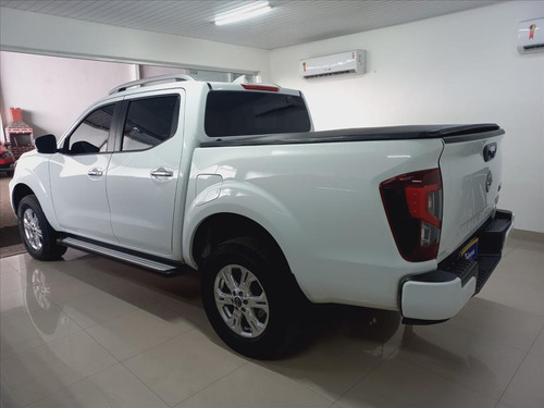 Nissan Frontier 2.3 16V TURBO DIESEL XE CD 4X4 AUTOMÁTICO