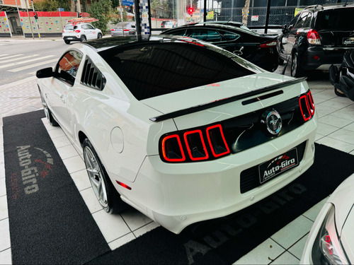 Ford Mustang 3.7 V6 GASOLINA AUTOMÁTICO