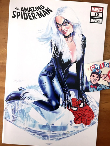 Comic - Amazing Spider-man #10 Black Cat Sexy Mayhew Variant