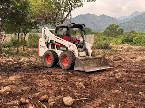 Minicargador Bobcat S530