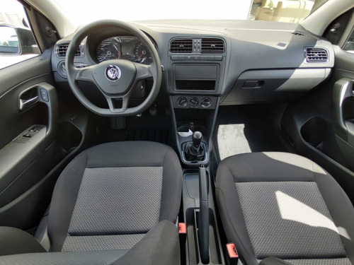 Imagen 10 de 15 de Volkswagen Vento 2021 1.6 Starline Mt (sin Radio)