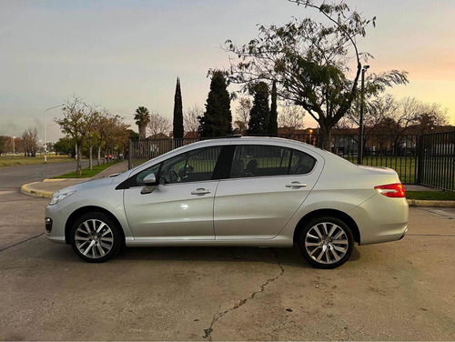 Imagen 5 de 18 de Peugeot 408 2017 1.6 Feline Hdi 115cv