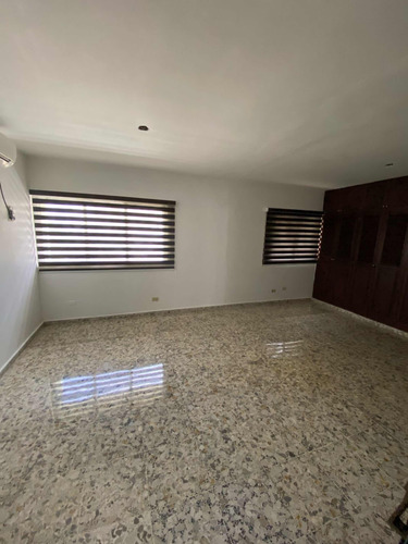 Apartamento Clásico En Alquiler En Naco Vacío