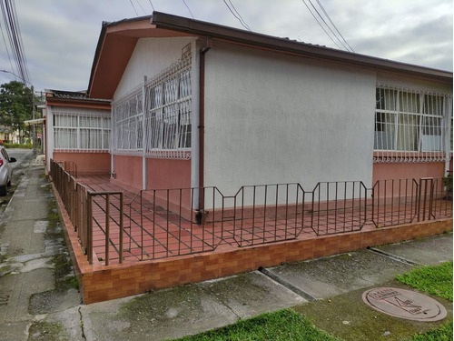 Se Vende Amplia Casa En El Barrio Santa Ines De Popayan