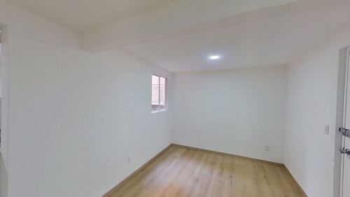Departamento En Luis Moya 101, Subcondominio Habitacional Luis Moya, Depto. E 202, Del Conj. Habitacional Condominio Maestro Luis Moya E 202 Centro Cuauhtémoc Cdmx Rf3-adjb