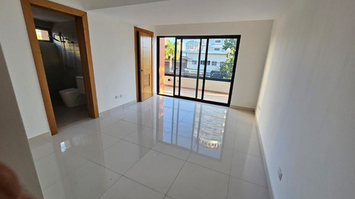 Apartamento De 3 Habitaciones En Venta, Bellavista.