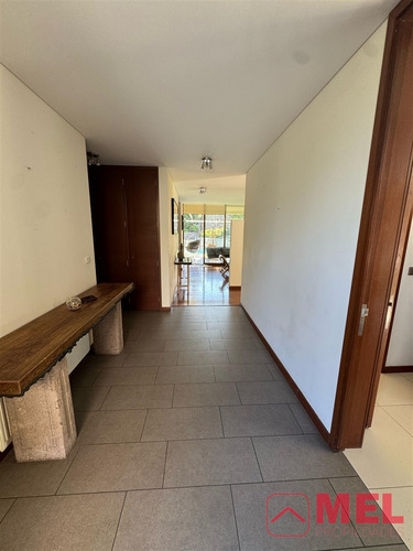 Casa En Arriendo De 5 Dorm. En Chicureo, Colina