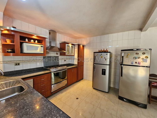 Hemrosa Casa En Venta Con Excelente Distribucion Urb Privada Villa Ingenio Ii La Morita 4 Habitaciones Patio Estacionamiento Estef 24-20481
