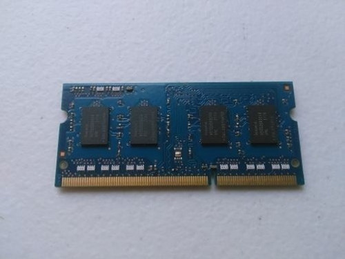 Memória RAM azul 2GB 1 SK hynix HMT325S6CFR8C-H9