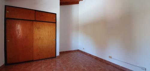 Imagen 2 de 7 de Departamento En Venta - Alberti 79 Uf 3 - Escobar