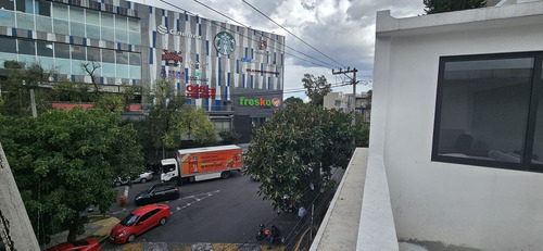 Local Comercial En Renta Frente A Centro Comercial Punto Maq, Coyoacán