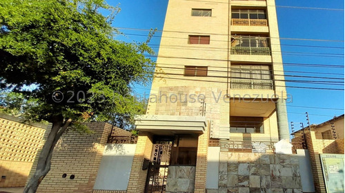 Apartamento En Alquiler En Banco Mara Mls 23-21699 Yohana Hidalgo 