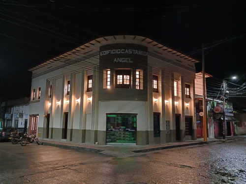 Edificio Comercial Pitalito Huila, A Una Cuadra Del Parque