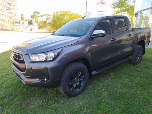 Toyota Hilux SR 4X2 DIESEL