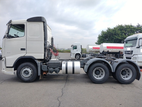 Imagem 20 de 22 de Volvo Fh 540 6x4 Bug Leve