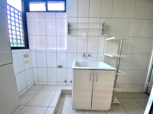 Imagen 9 de 22 de En Arriendo Exquisito Departamento 4/d 4b 2 Estacionamien...