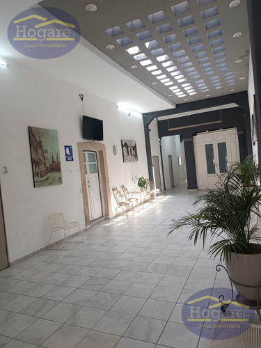 Oficina En Renta, Excelente Espacio Para Consultorio O Para Oficina En La Col. Obregón León Gto.