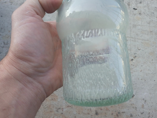 Antigua Botella Con Relieves Vacia De 750cc Muy Bonita !!! (Usado)