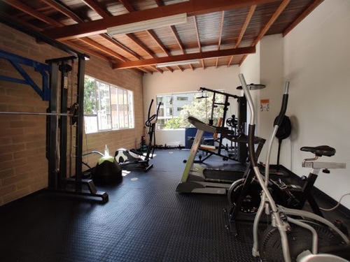 Imagen 22 de 24 de Apartamento En Arriendo Castropol 622-16541