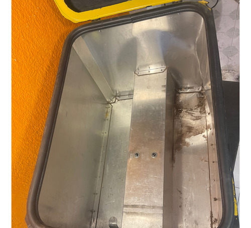 Top Case 80 Lts Para Bicicleta De Aluminio Resistente C/base (Usado)