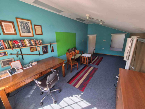 Se Vende Hermosa Casa En Arguello - 4 Dormitorios!