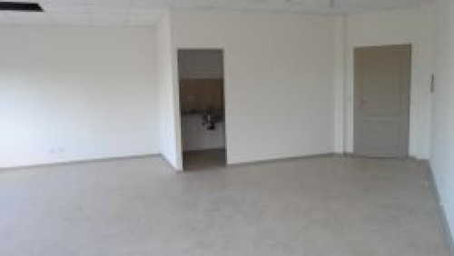 Imagen 5 de 8 de Oficina, Consultorio En Plaza Central Canning, Con Renta!
