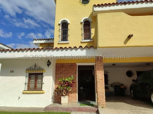 Casa En Venta Trigal Norte Valencia Con Excelentes Acabados Anra 24-13394