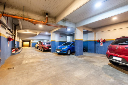 Venta Departamento 4 Amb. En Flores Muy Buen Estado, C/amplio Balcón Y Cochera Fija