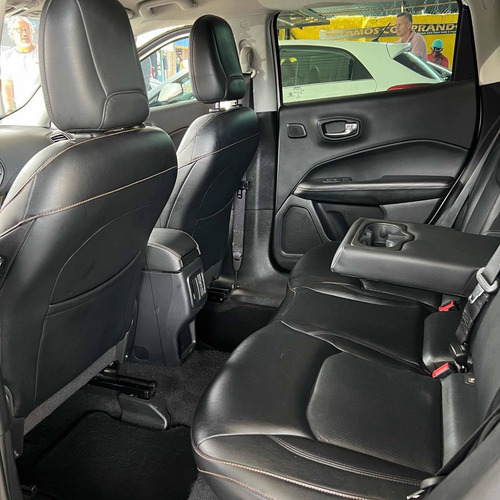 Imagem 8 de 9 de Jeep Compass 2017 2.0 Longitude Aut. 5p
