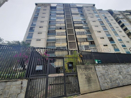 Amplio Y Cómodo Apartamento En Venta Chuao Caracas 24-6193