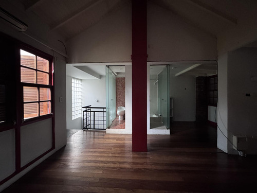 Departamento En Alquiler Con Patio, Bernal. Sin Expensas