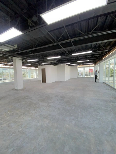 Edificio Comercial En Venta En Monterrey