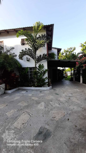 Te Vendo Hermosa Villa En Jarabacoa