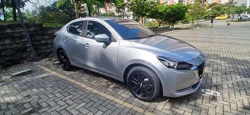 Mazda 2 1.5 Grand Touring Lx Sedan
